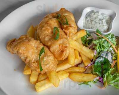 Ari's Burgers And Takeaway