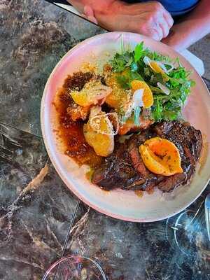 Semola Restaurant An Whisky Bar