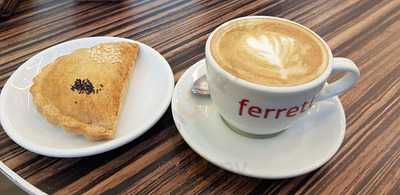 Ferretti Gelato E Caffe