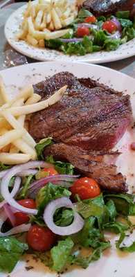 El Chuzo Grill House