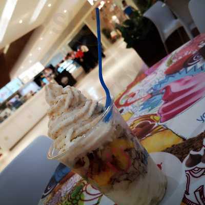 Yogen Früz Altaplaza