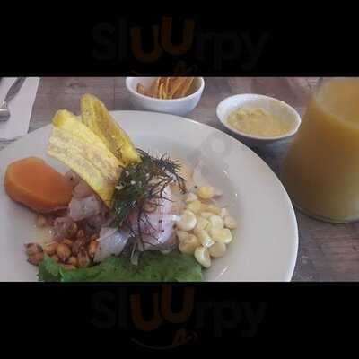 Mar Y Selva Comida Amazónica Fusión