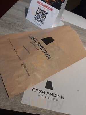 La Plaza Bar & Grill