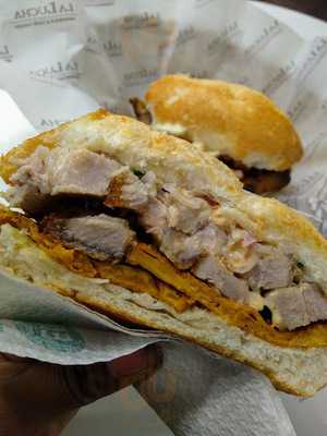 Sangucheria La Lucha