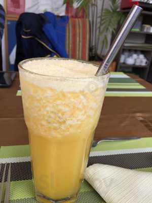 Yuraq Restaurant & Bar