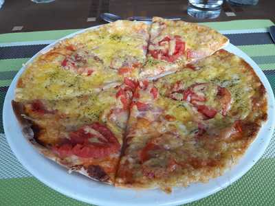 Yuraq Restaurant & Bar