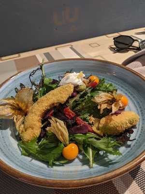 Yuraq Restaurant & Bar