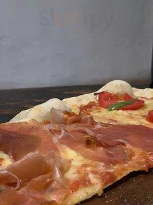 La Cantina Vino Italiano