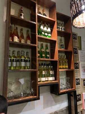 La Cantina Vino Italiano