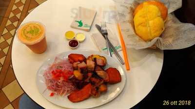 La Lucha Sangucheria Criolla