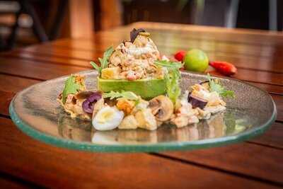 21.02 Resto & Lounge By Dazzler Lima