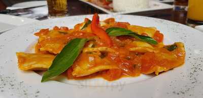 Mama Olla Restaurant