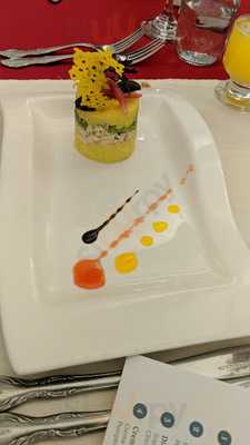 Sara: The Organic Cafe Bistro