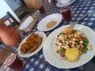 Picanteria Laurita Cau Cau