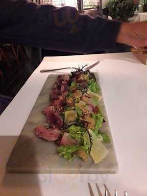 Hotel B Restaurante & Bar