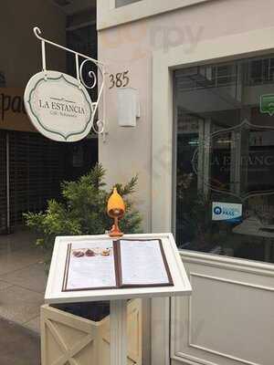 La Estancia Cafe Restaurante