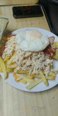 La Casa De La Salchipapa