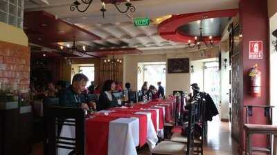 Fusi Chicken & Grill Restobar