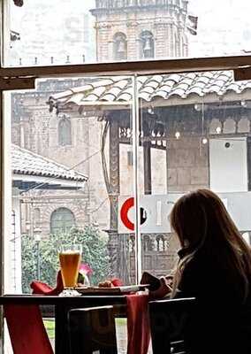 Fusi Chicken & Grill Restobar