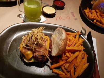 Papacho's Jockey Plaza