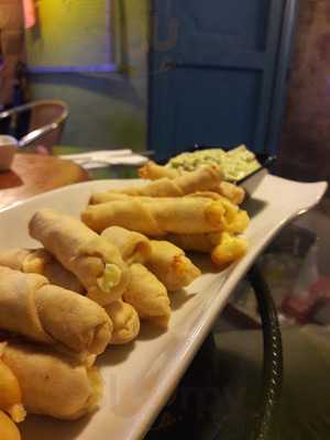 La Fabrica Resto-bar