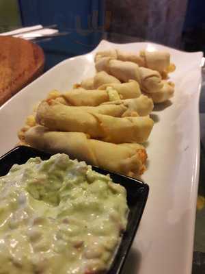 La Fabrica Resto-bar