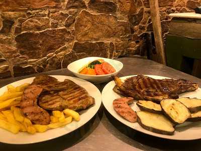 Amaretto Pizza & Grill