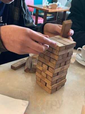 El Bigote Coffee & Waffles