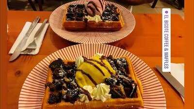 El Bigote Coffee & Waffles