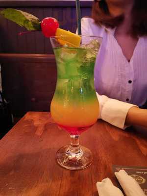 Molly's Irish Bar & Restaurant