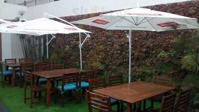 Yaku Pescados Y Mariscos