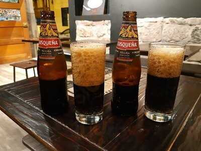 Red Llama Coffee & Sandwich Shop