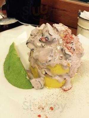 La Leche Cebicheria Peruana