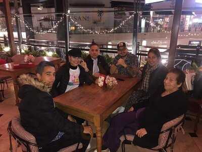 La Bonbonniere, Jockey Plaza