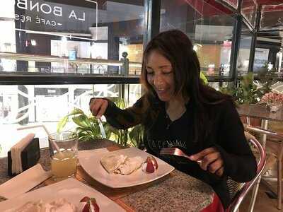 La Bonbonniere, Jockey Plaza