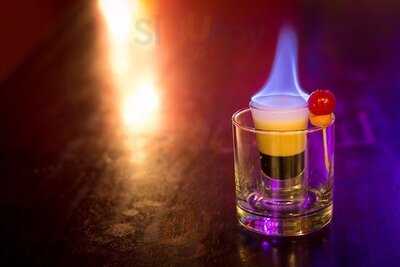 London Town Lounge Bar