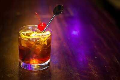 London Town Lounge Bar