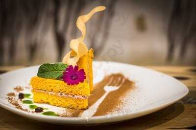 Qente Andean Ice Cream Shop & Restaurant