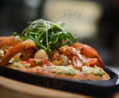 Oceanus Wine Bar & Restaurant