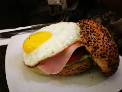 Mezzanine Café Gourmet