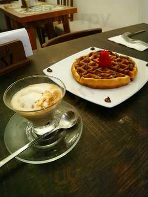 Mezzanine Café Gourmet