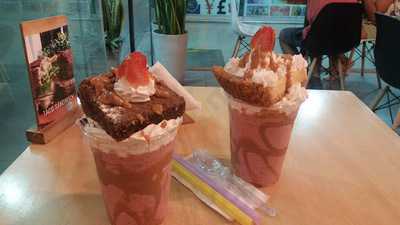 Bunna Waffles & Coffee