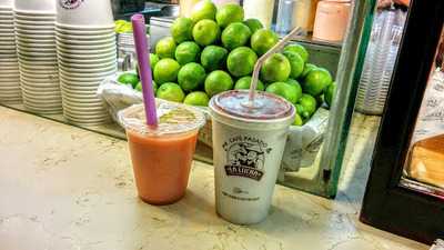 La Lucha Sangucheria Criolla