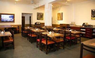 Sama Restaurante Café