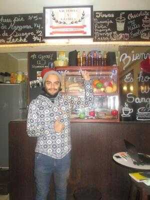 Victoria Y Gloria Sangucheria Criolla