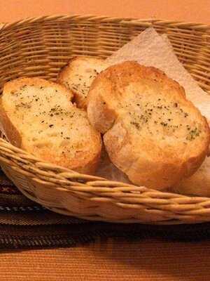 Ukumari Restaurant Cafe Bar