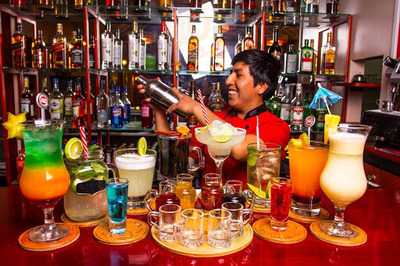 Caliente - Teteria Macerados Y Tapas