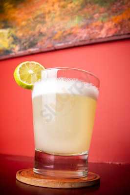 Caliente - Teteria Macerados Y Tapas