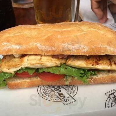 Houlihan's Irish Bar And Restaurant