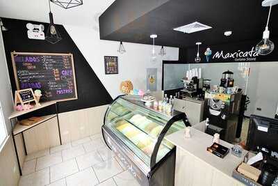 Maxicata Gelato Store